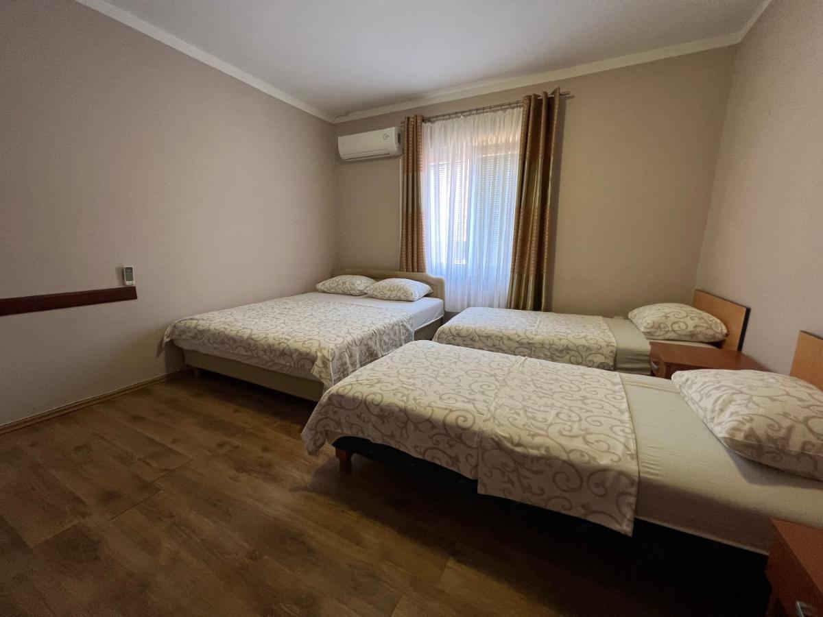 Apartments Djukic Tivat Exterior photo