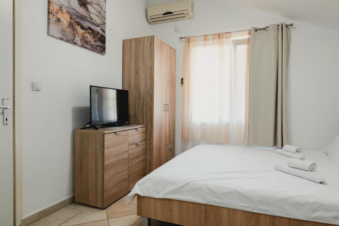 Apartments Djukic Tivat Exterior photo