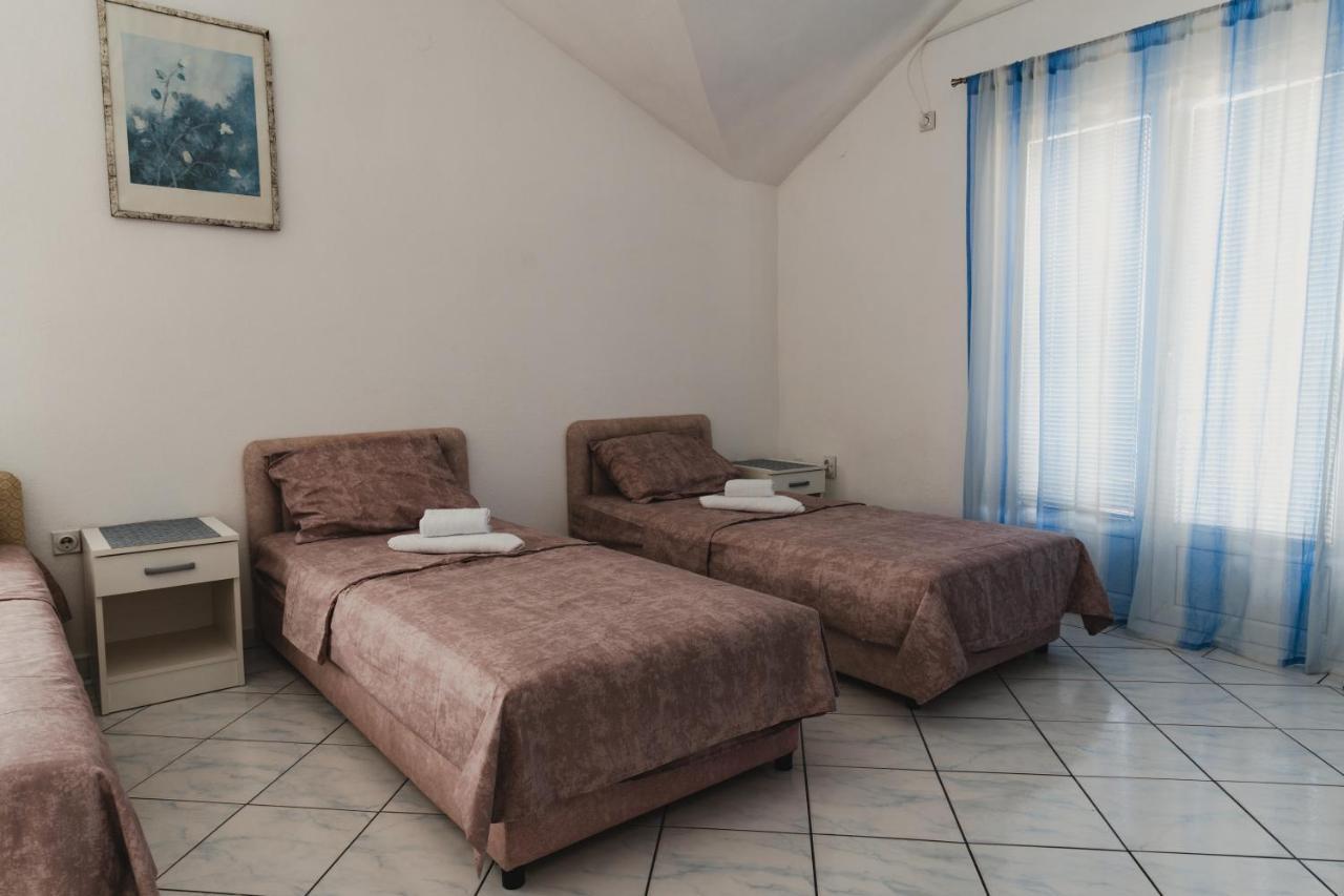 Apartments Djukic Tivat Exterior photo