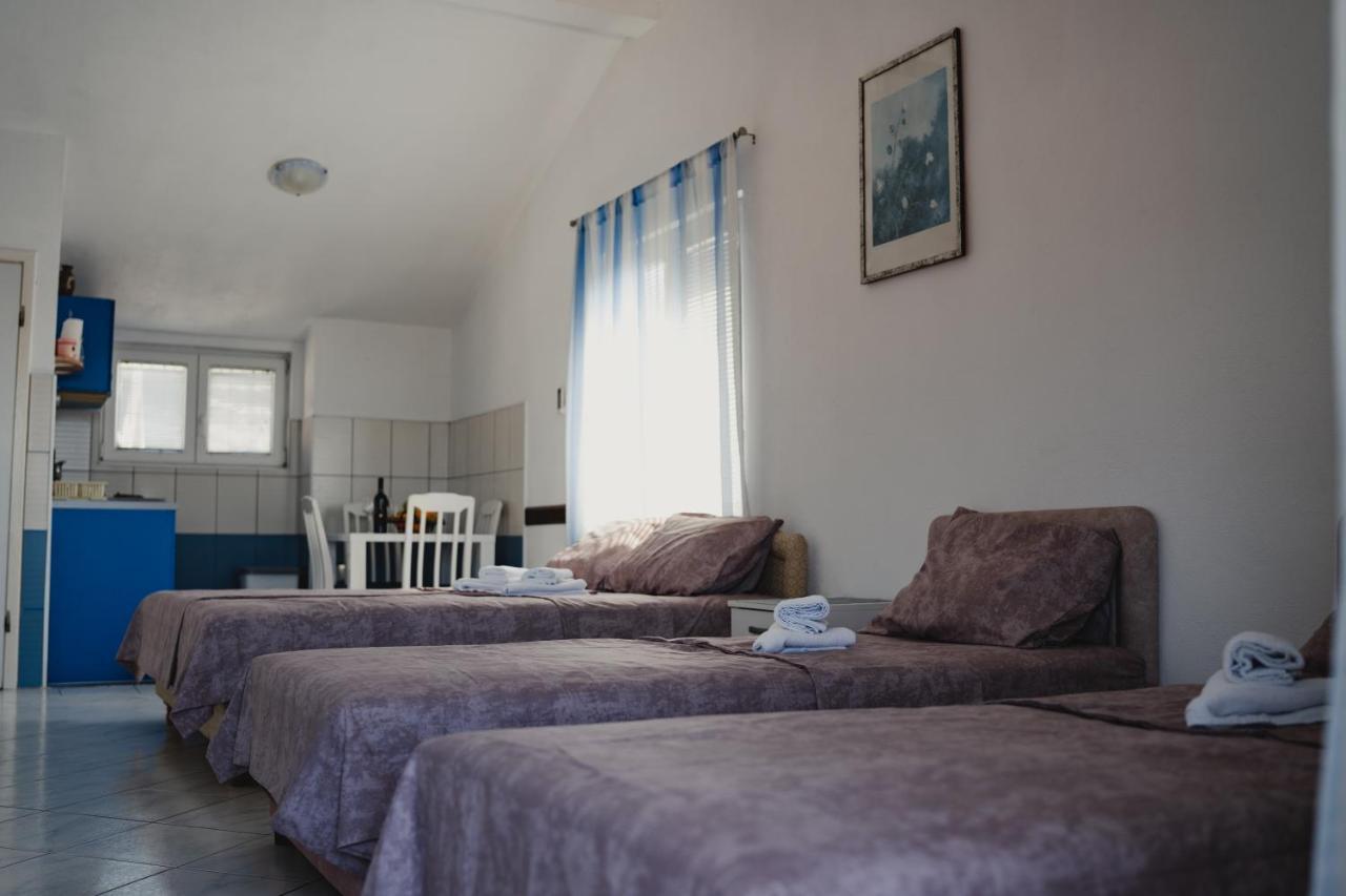 Apartments Djukic Tivat Exterior photo