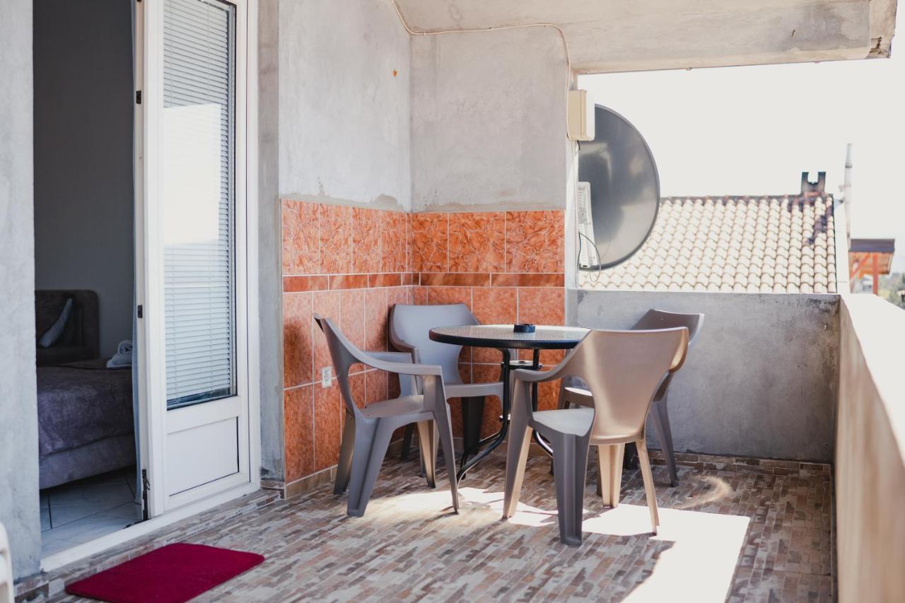 Apartments Djukic Tivat Exterior photo