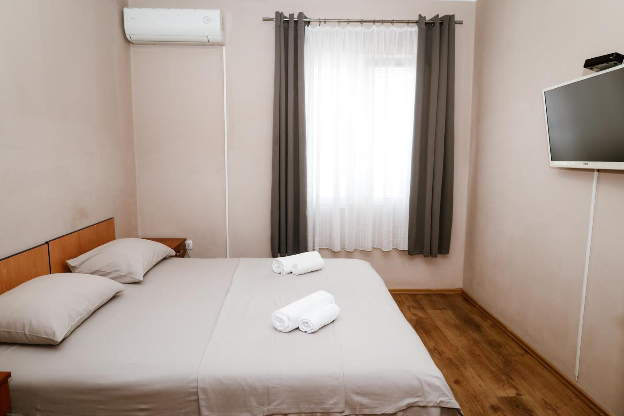 Apartments Djukic Tivat Exterior photo