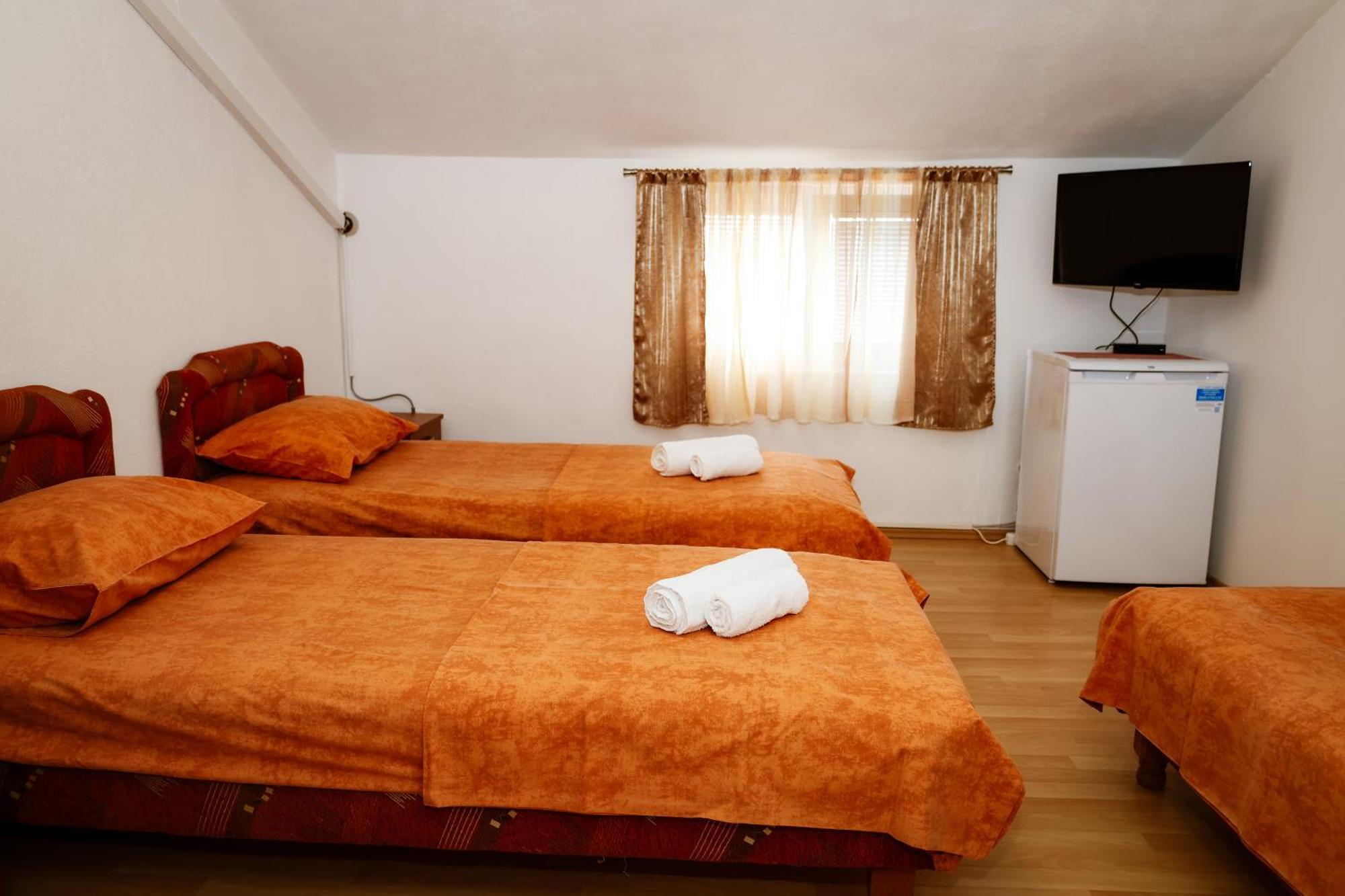 Apartments Djukic Tivat Exterior photo