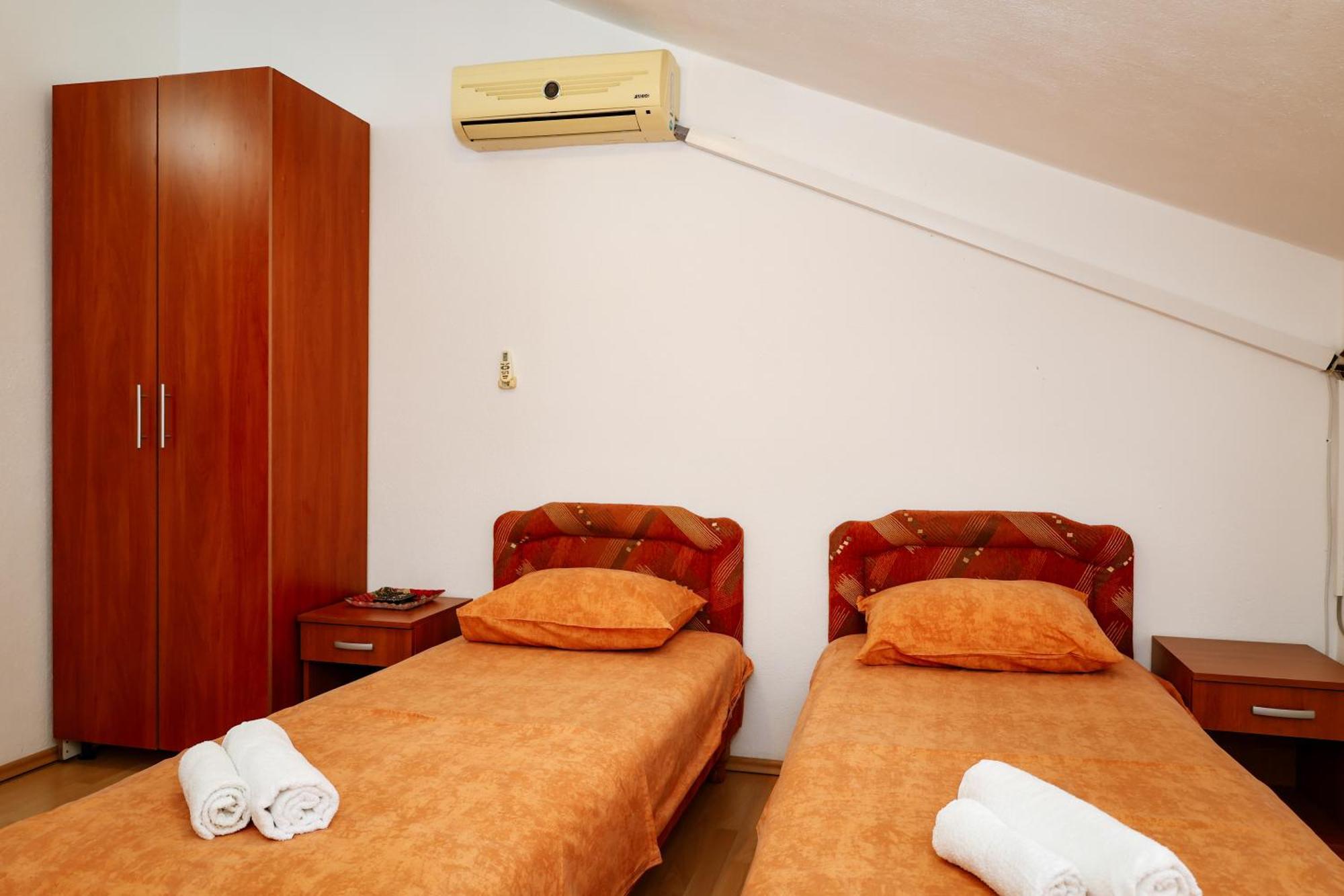 Apartments Djukic Tivat Exterior photo