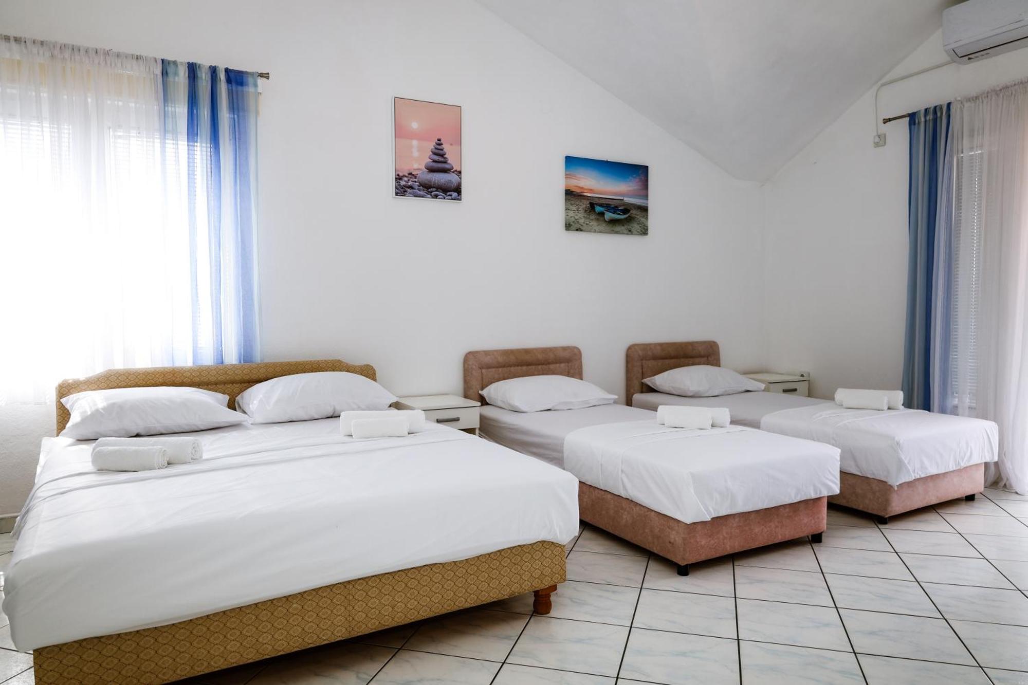 Apartments Djukic Tivat Exterior photo