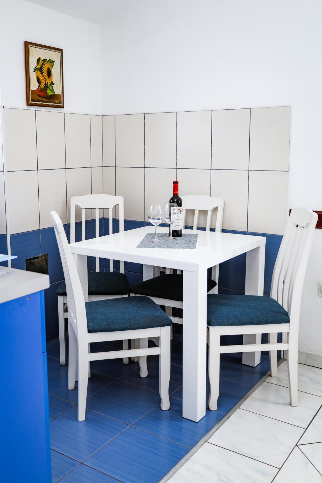 Apartments Djukic Tivat Exterior photo